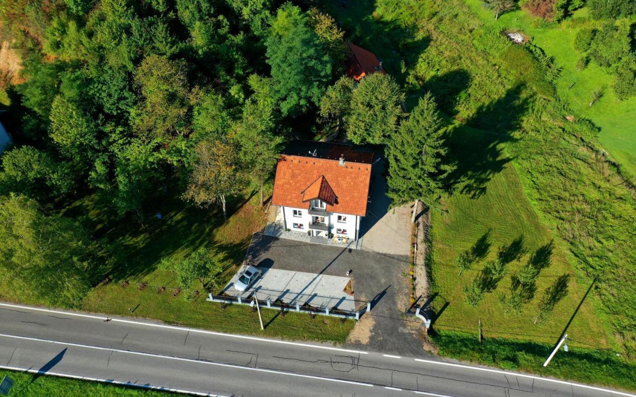 Apartmani Zagi Rakovica Εξωτερικό φωτογραφία