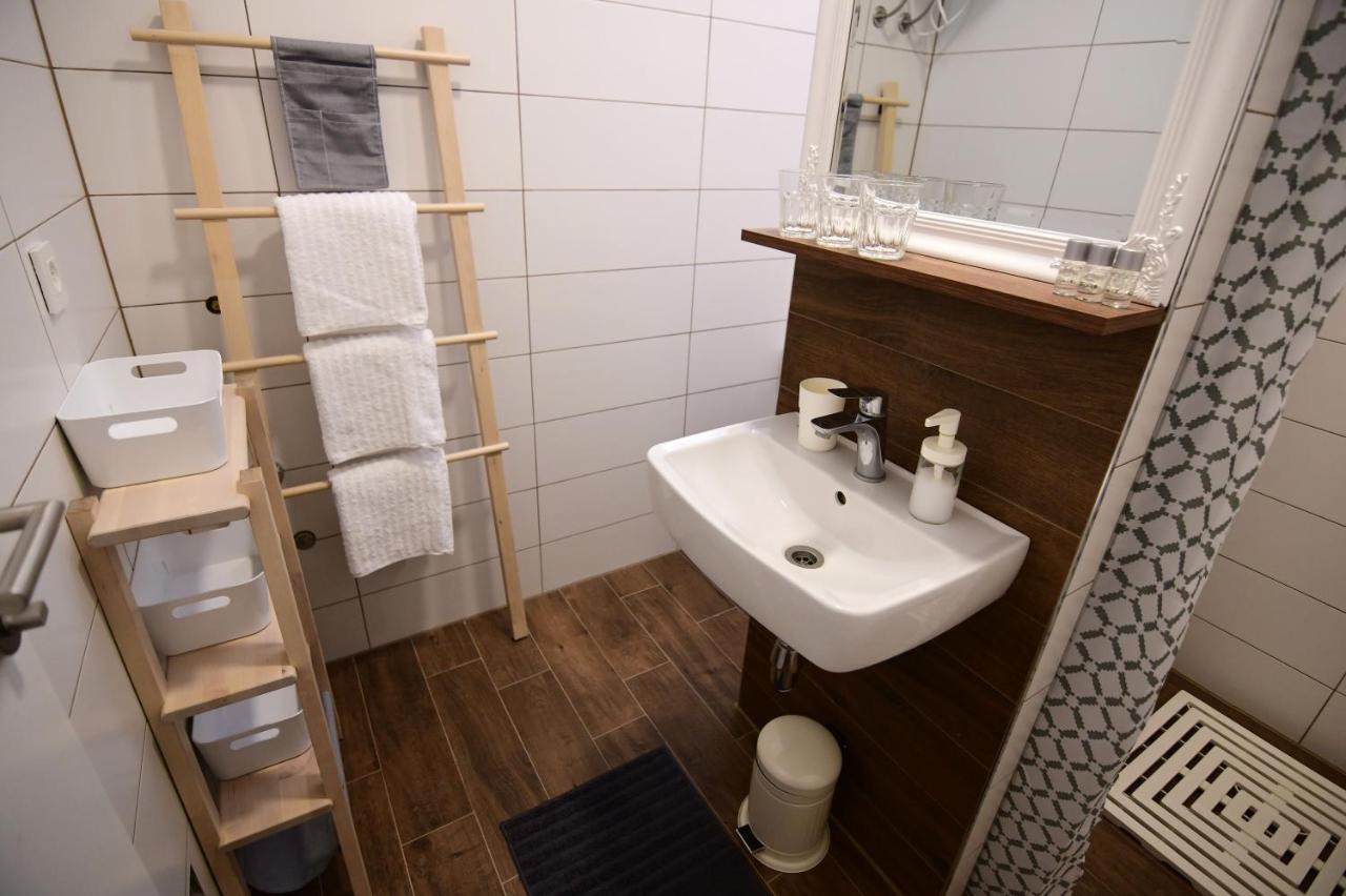 Apartmani Zagi Rakovica Εξωτερικό φωτογραφία