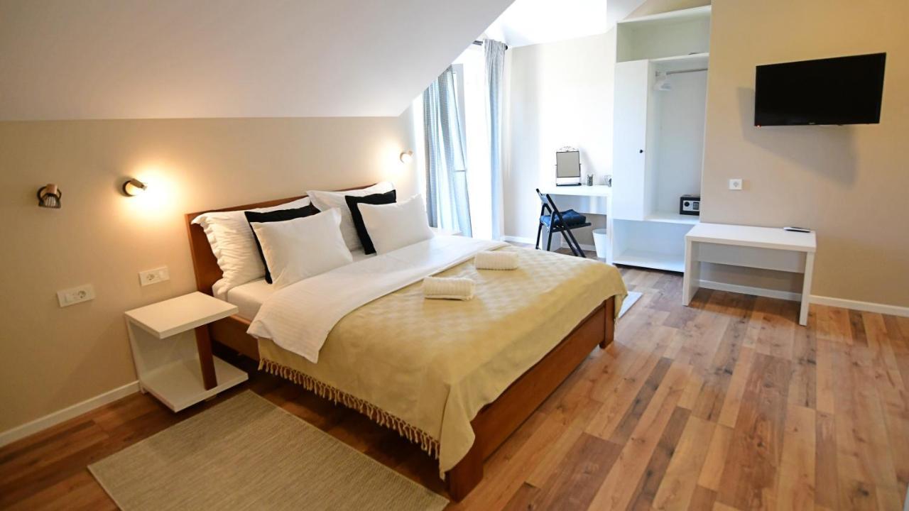 Apartmani Zagi Rakovica Εξωτερικό φωτογραφία